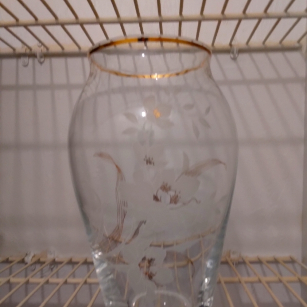 Crystal gold trim flower vase